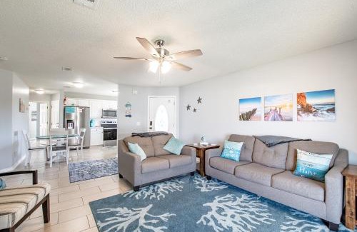 Navarre House | Sea Breeze Retreat