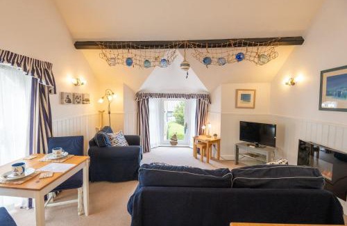 Moelfre House | Sea Breezes