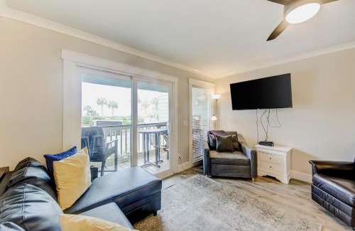 Isle of Palms Apartment | Sea Cabin 121-B