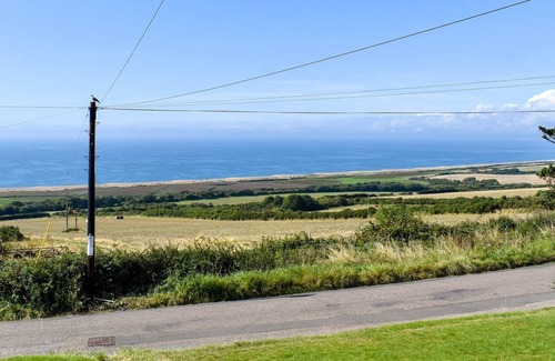 West Bexington Cottage | Sea Campion is a beautiful and newly renovated home perfect for your holiday, with stunning views of