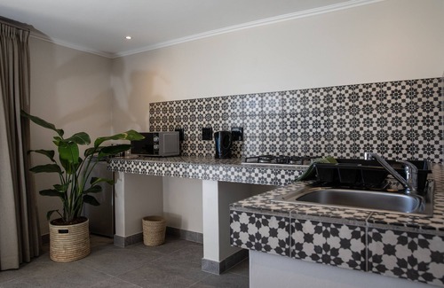Camps Bay House | Sea Castle Hotel Camps Bay