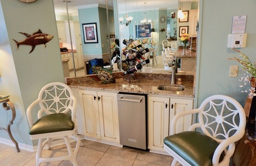 Orange Beach Condo | SEA CHASE 1102 C THIS ONE'S A GEM! (VIDEO ON YOU TUBE) THREE 4K ROKU TVS!