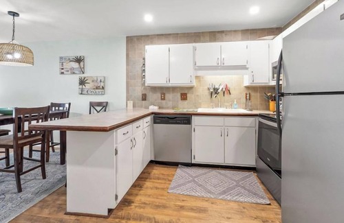 Cherry Grove Beach Condo | Sea Cloisters II Ocean Front Beach Retreat