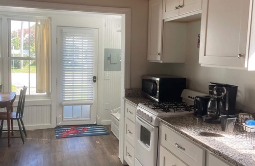 Scarborough House | Sea-clusion by the sea! Cozy cottage within step of the beach!