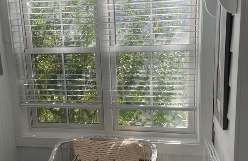 Scarborough House | Sea-clusion by the sea! Cozy cottage within step of the beach!