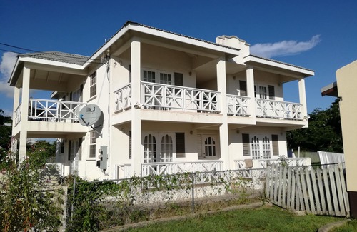 Enterprise Villa | Sea Coast Villas. Large ground floor villa near Freight Bay popular with surfers