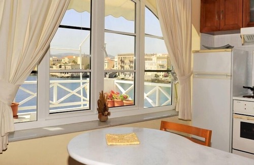 Ermoupoli Hotel | Sea Colours