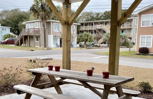 Atlantic Beach House | SEA DAYZ Beautiful NEW 4 Bdrm beach house steps to Windy Hill beach!