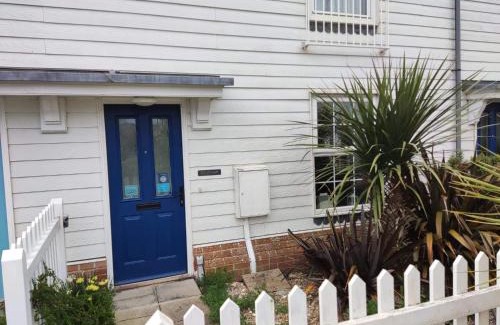 Camber House | Sea Dragon