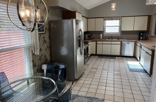 Croatan Beach House | Sea Dream Croatan -4 min walk to Croatan Beach