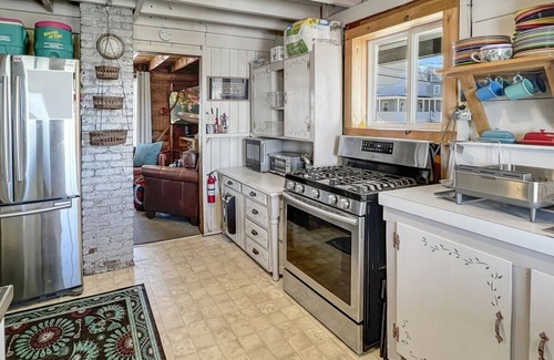 Wells Beach Cottage | Sea Esta - 4 Bedroom cottage with best spot in Wells Beach