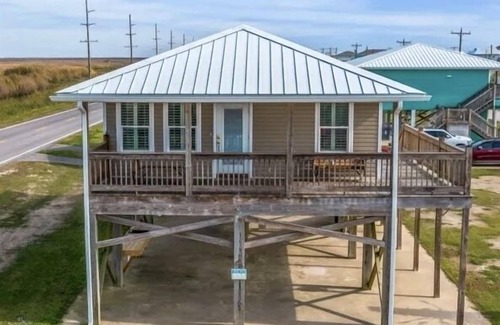 Holly Beach House | Sea Esta Beach House, 3 bedroom close to the beach