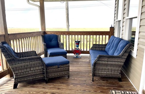 Holly Beach House | Sea Esta Beach House, 3 bedroom close to the beach