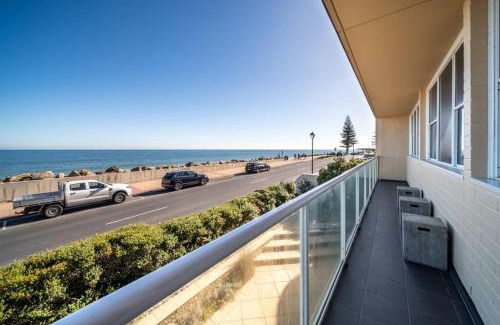 Glenelg South Apartment | Sea Esta on the Esplanade