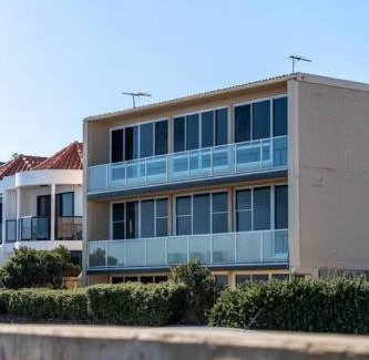 Glenelg South Apartment | Sea Esta on the Esplanade