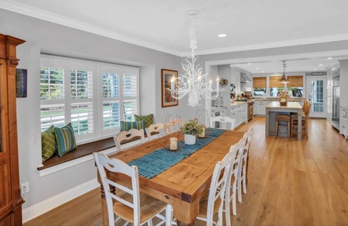 Sea Girt House | Sea Girt, New Jersey - Mermaid’s Enchanted Cottage- 5 Min walk to Beach