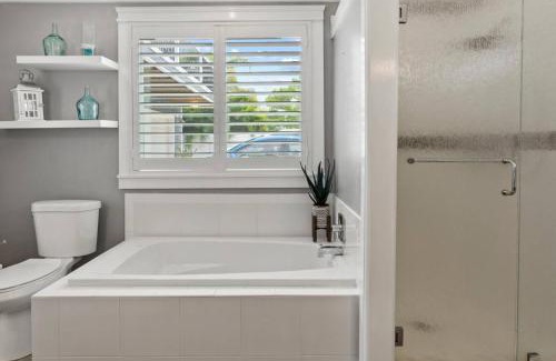 Allendale Terrace House | Sea Glass Inn - a St Pete Gem