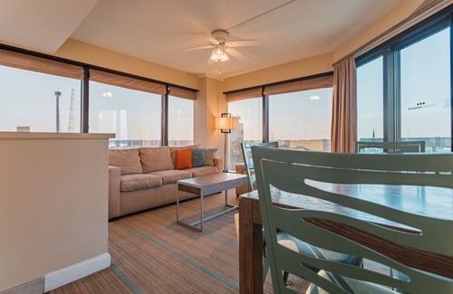Downtown Myrtle Beach Resort | Sea Glass Tower, downtown Myrtle Beach, SC, 1 Bedroom Deluxe- City View