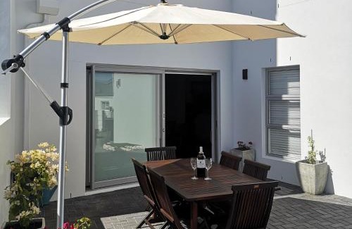 Yzerfontein Apartment | Sea Glimpse Yzer
