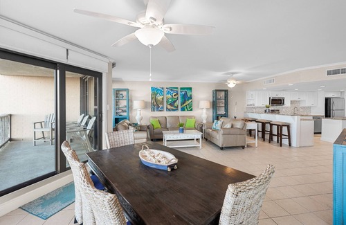 Port Aransas Condo | Sea Gull #201L: Beachfront 2 bed 2 Bathroom With Spectacular Views and 24 Hour Management