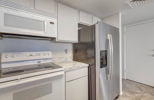 Port Aransas Condo | Sea Gull #704: Beachfront 2 Bedroom 2 Bathroom With Spectacular Views and 24 Hour Management