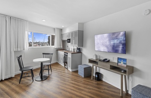 Roseville - Fleet Ridge Hotel | Sea Harbor Hotel