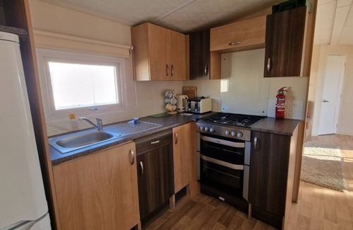 Dymchurch Apartment | Sea Haven - 4 bedroom static near the beach