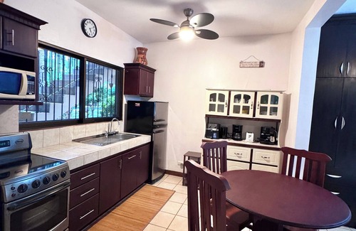 Santa Barbara Condo | Sea Heaven Ground Floor Studio
