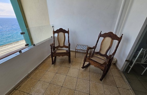 Centro Havana Apartment | Sea Home 8