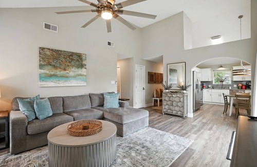 Wright House | Sea Horse Cove In Green Acres 7miles to Beach!