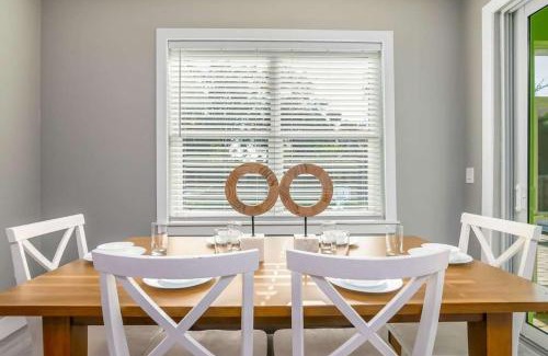 Southmont House | Sea La Vie Beach House