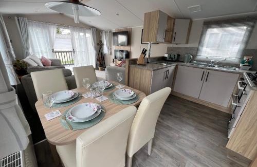 Barnstaple House | Sea La Vie