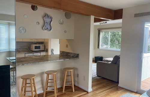 Northeast Virginia Beach House | Sea La Vie - steps to the beach without a crowd