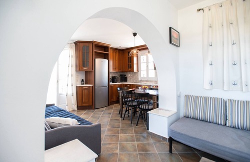 Plaka House | Sea Lilies Suites