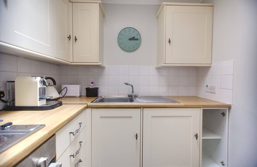 Hastings Apartment | Sea Mist