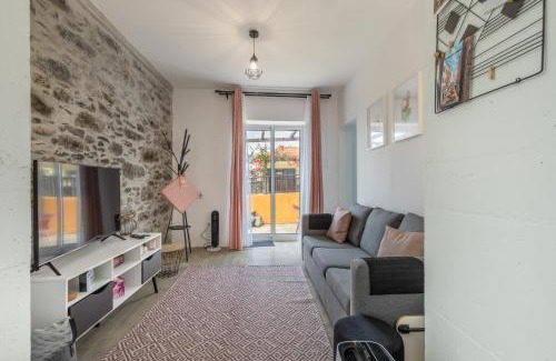 Sao Vicente Apartment | Sea & Mountain View apartment with open-air Patio & Parking