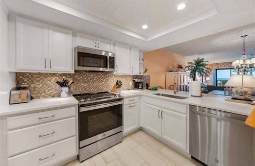 Boca Grande Condo | Sea Oats 115 - Sleeps 4 - Elevators - Gulf Front - Tennis