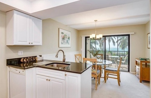 Boca Grande Condo | Sea Oats 236 2 Bedroom Home by RedAwning