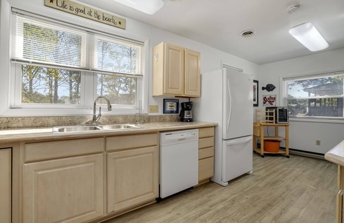 Deep Hole House | Sea Oats - Water front w/Boat dock!