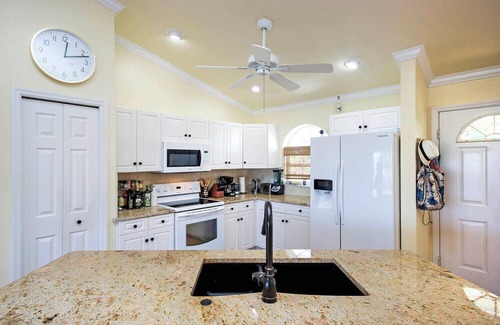 East Rocks House | Sea Oats: Your Tranquil Sanibel Island Retreat