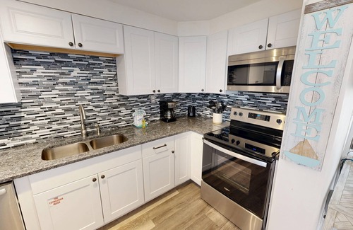 Fort Walton Beach Condo | Sea Palm 1D is a 2 BR 1 Bath that is pet friendly and sleeps 6 by RedAwning