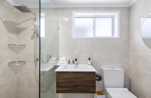 Sawtell House | Sea Pine Studio - Sawtell Village & Beach Location
