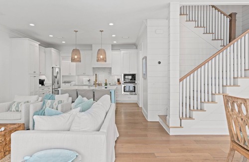 Lakeside at Blue Mountain Beach House | Sea Pointe Cottage – Stunning/Pet Friendly/4B 4.5B/6-Seater Golf Ct