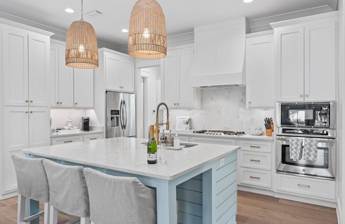 Lakeside at Blue Mountain Beach House | Sea Pointe Cottage – Stunning/Pet Friendly/4B 4.5B/6-Seater Golf Ct