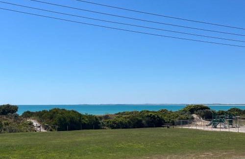 Waterhouse House | Sea Retreat - Esplanade Available Xmas 2023 and 2024 Summer