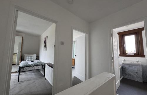 Methil House | Sea Road Retreat - Great for contractors