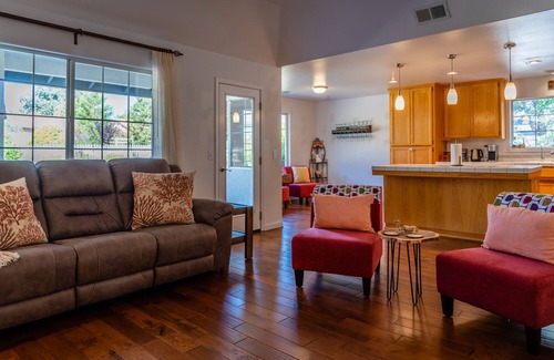 Templeton House | Sea Rock Ranch-Wine Country Living at it's Best! Pet Friendly! New Spa!