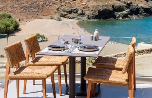 Xilokeratidi Apartment | Sea Rock & Sky Private Mykonos Residence