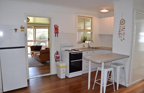 South West Rocks House | Sea Salt Cottage - Bring your own linen.