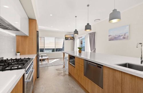 Stockton House | Sea Sand and Serenity at Stockton - Stunning Sophistication
